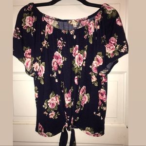 Lavish off the shoulder blouse size 2x